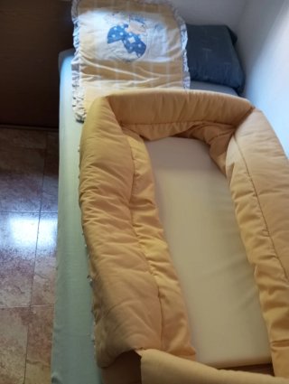 Ropa de cuna tijeras