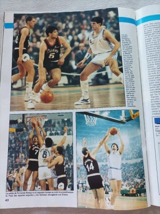 Lote 3 revistas Gigantes del basket. Jordan, Bird.