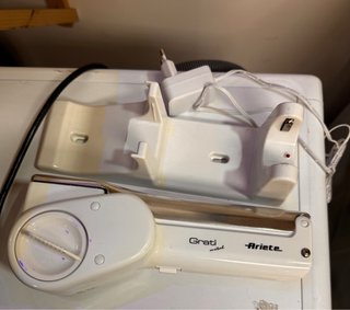 Rallador Eléctrico Ariete Gratì Metal