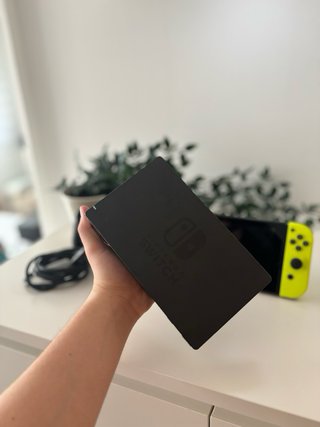 COMO NUEVA! Nintendo Switch con los accesorios