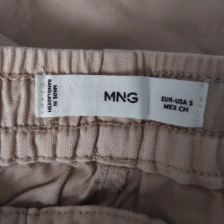 Pantalones anchos beige