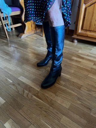 Botas Altas Farrutx Negras Media tacón 7 cm.