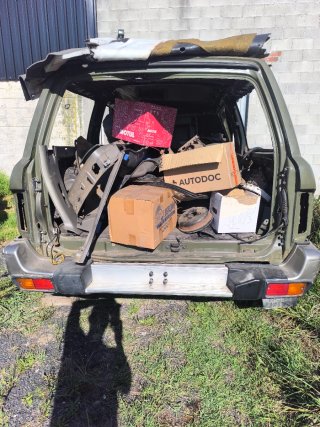 Nissan Patrol GR y61 se vende entero