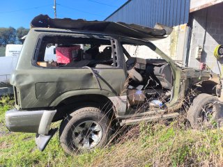 Nissan Patrol GR y61 se vende entero