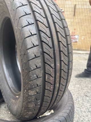 Neumáticos 215/60/R16C 108/106T