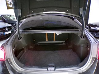 Mercedes-Benz Clase E 220d AMG Line 05/2025