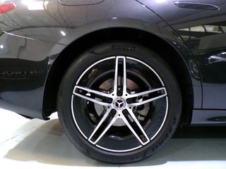 Mercedes-Benz Clase E 220d AMG Line 05/2025