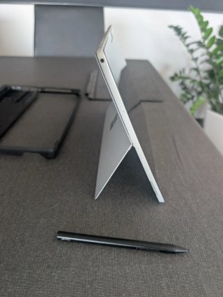 Microsoft Surface Pro 5 I5 CPU 7300U 4Gb 128Gb