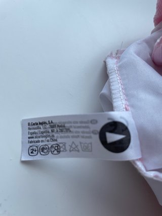 Mochila para llevar al bebe de juguete