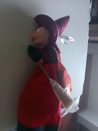 Bruja Kinder