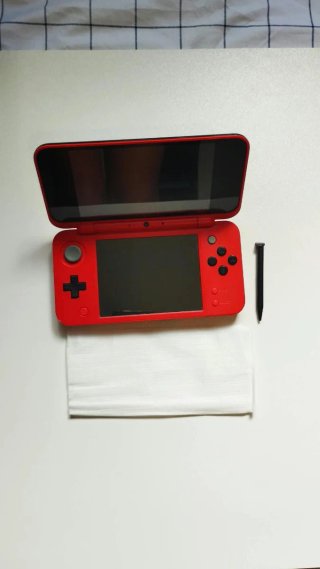 Nintendo New 2DS XL Edición Poké Ball