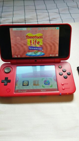 Nintendo New 2DS XL Edición Poké Ball