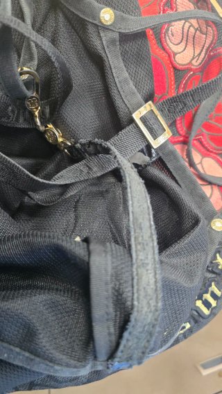 Bolso Tous Negro con Bordados