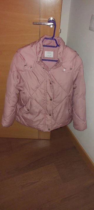 Abrigo niña Zara rosa acolchado. Talla 13- 14 años