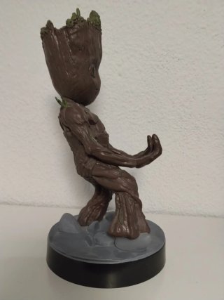 Figura Groot para sujetar mando