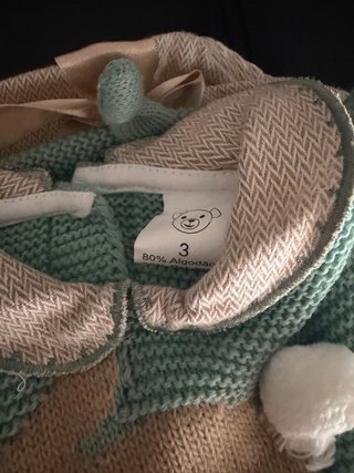Pelele Turquesa con Conejito y Gorrito