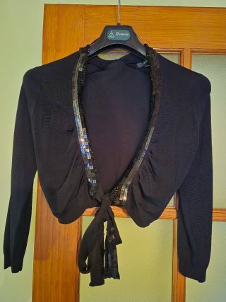 Bolero negro con lentejuelas
