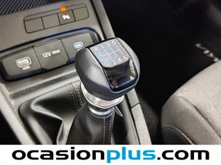 Kia Stonic 1.0 T-GDi MHEV Concept 85 kW (115 CV)