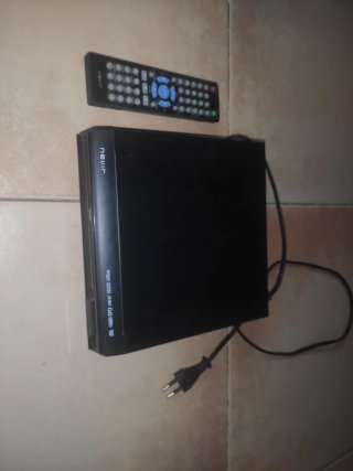 Reproductor DVD, CD y USB Nevir