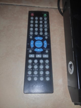 Reproductor DVD, CD y USB Nevir