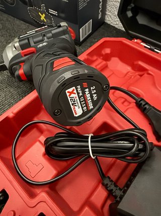 Llave de impacto Parkside 12V 300Nm
