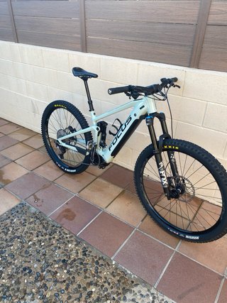 Bicicleta Eléctrica MTB Focus