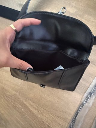 Cinturón riñonera con mini bolso y cadenas