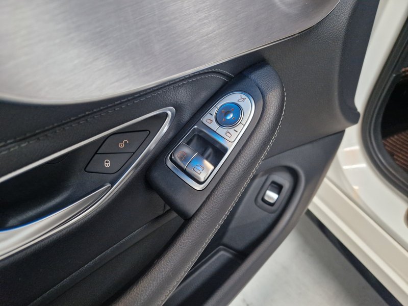 Mercedes-Benz Clase C 2018, foto 14