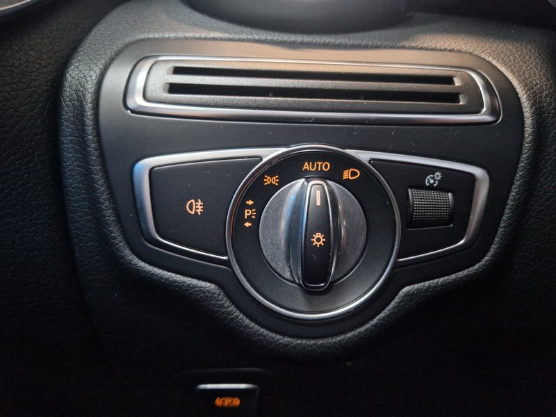 Mercedes-Benz Clase C 2018, foto 30