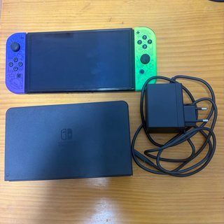 Nintendo Switch OLED con muy poco uso