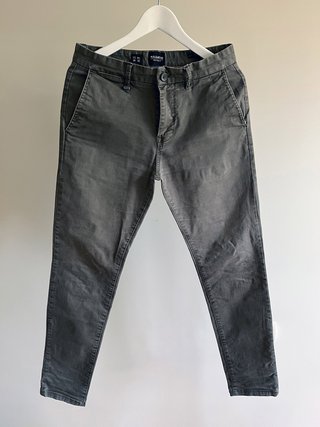 Pantalón Chino Pull&Bear Verde Militar Talla 38