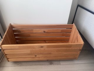 Caja IVAR de IKEA con ruedas