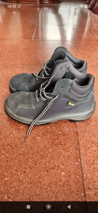 Zapatos de seguridad FAL grises