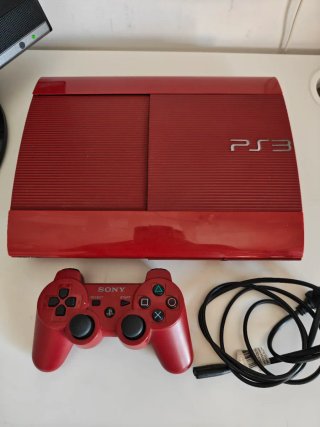 PS3 (PlayStation 3) Super Slim Vermelha