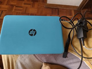 Portátil HP Stream 14-ax0XX Azul y cargador