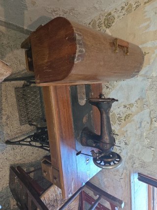 Máquina de coser antigua Singer