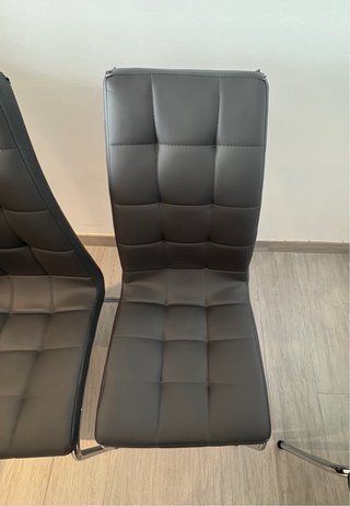 Juego de 4 sillas de comedor grises