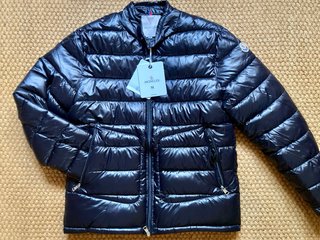 Plumas Moncler Negro Talla M