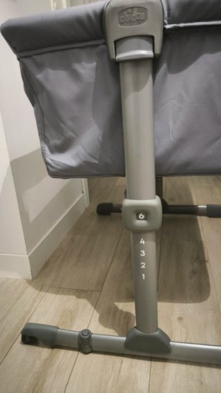 Cuna colecho Chicco Next2Me Essential Gris