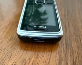 Nokia 6300 Plateado con su cargador original