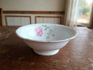 Frutero porcelana antiguo rosa