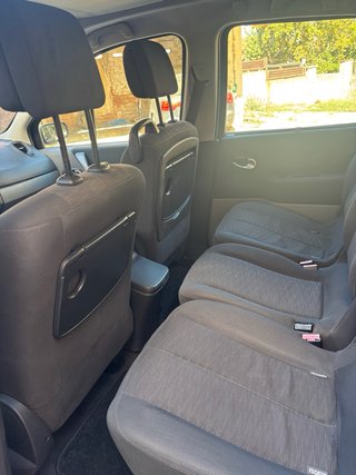 Renault Grand Scenic 2007 7 plz etiqueta C