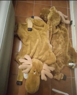 2 Alfombras IKEA con forma de alce