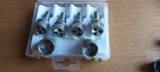TORNILLOS ANTIRROBO RUEDAS