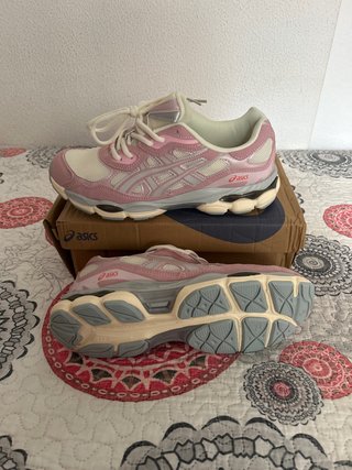 Asics rosas y blancas nuevas a estrenar