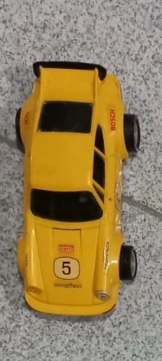 Coche Scalextric Porsche 911 Amarillo