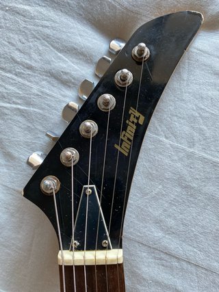 Guitarra Eléctrica Flying V Negra