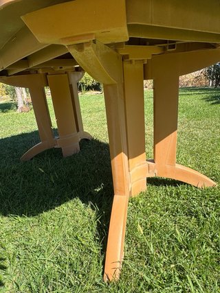 Conjunto jardín Grosfillex: Mesa y 8 sillones