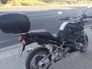 Moto BMW R1200R Negra y Plateada