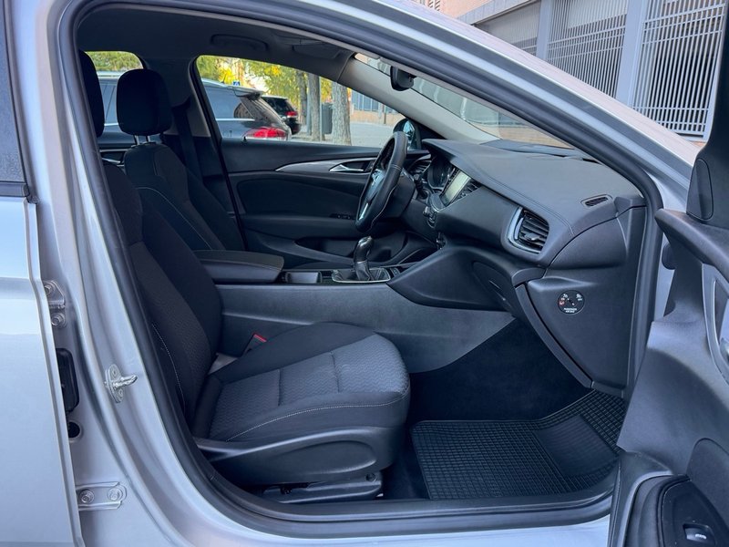 Opel Insignia 2019, foto 7